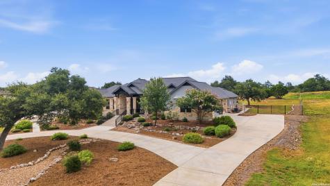 323 Curvatura New Braunfels TX 78132