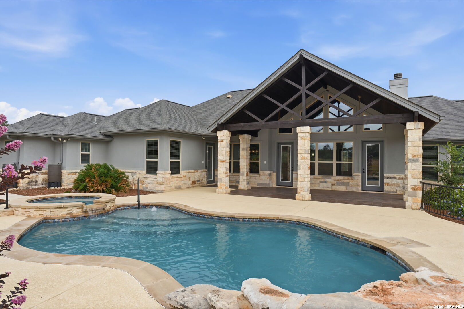 323 Curvatura New Braunfels TX 78132