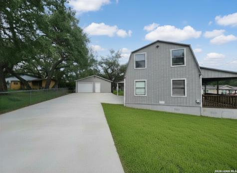 207 Oaklane Street Canyon Lake TX 78133