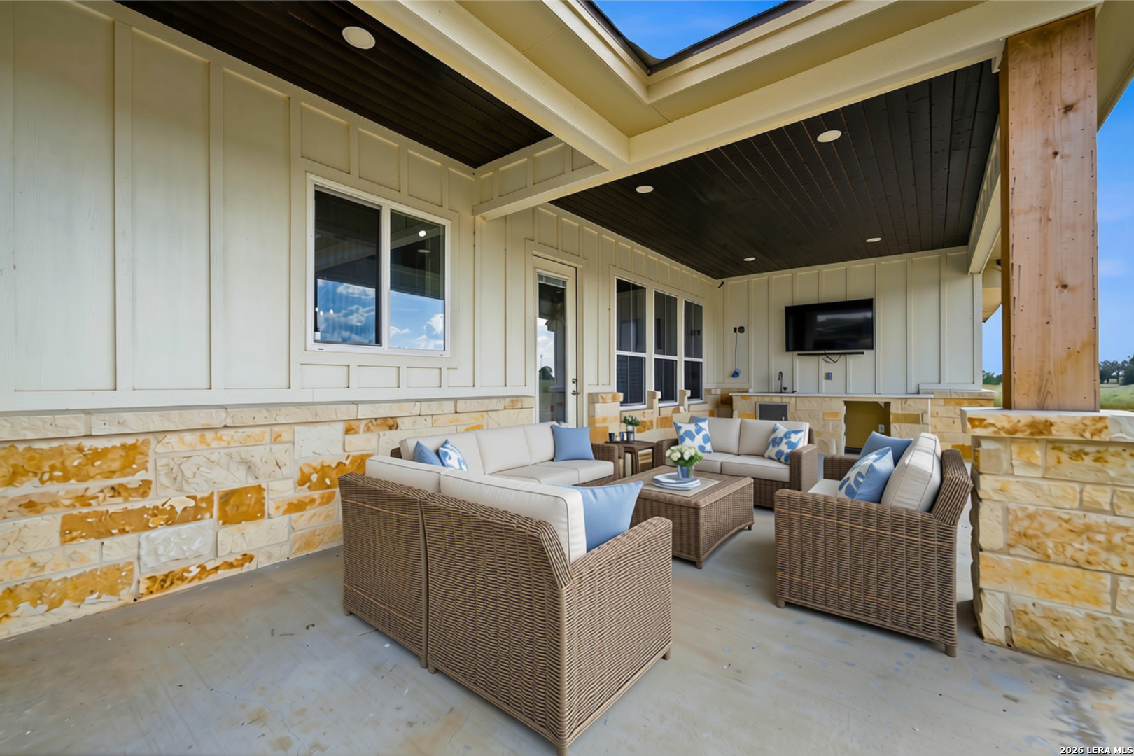 314 Firewheel Loop Floresville TX 78114