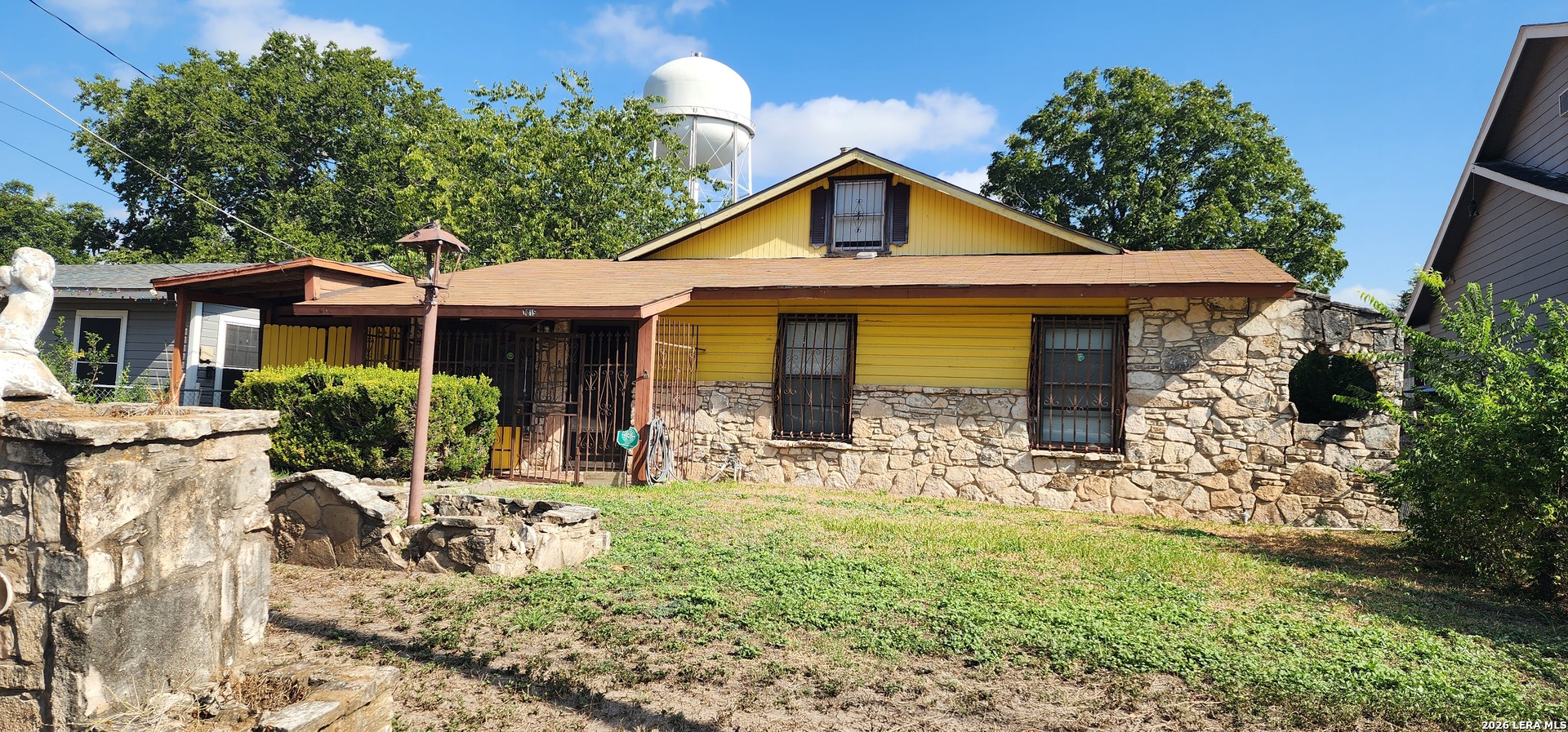 1015 W Amber San Antonio TX 78221