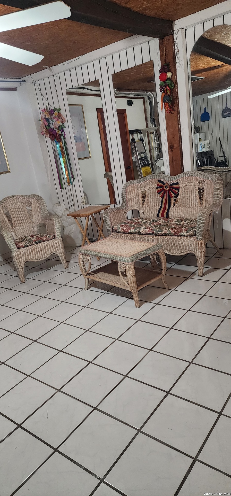 1015 W Amber San Antonio TX 78221