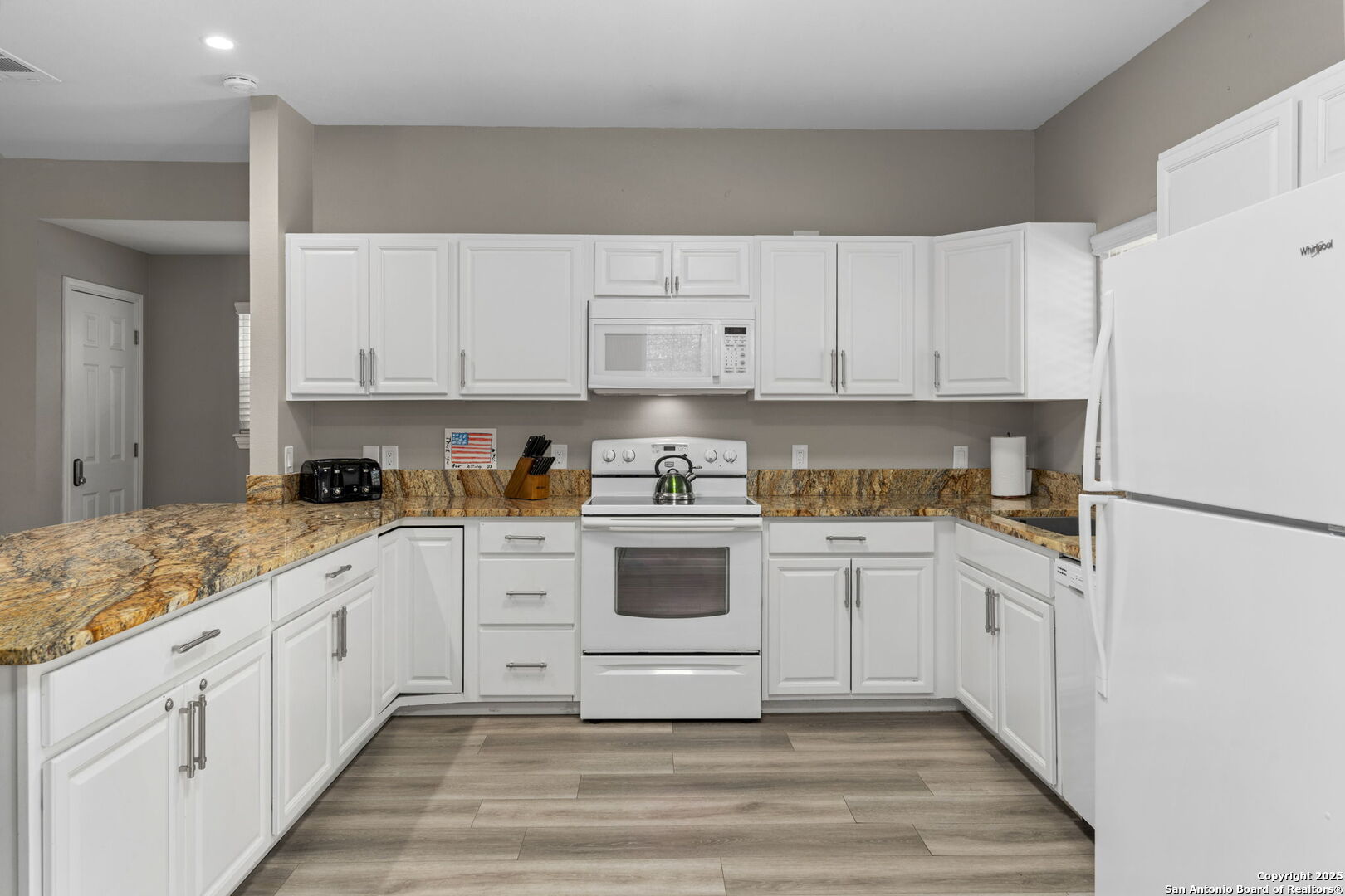 1265 Comanche Path Bandera TX 78003