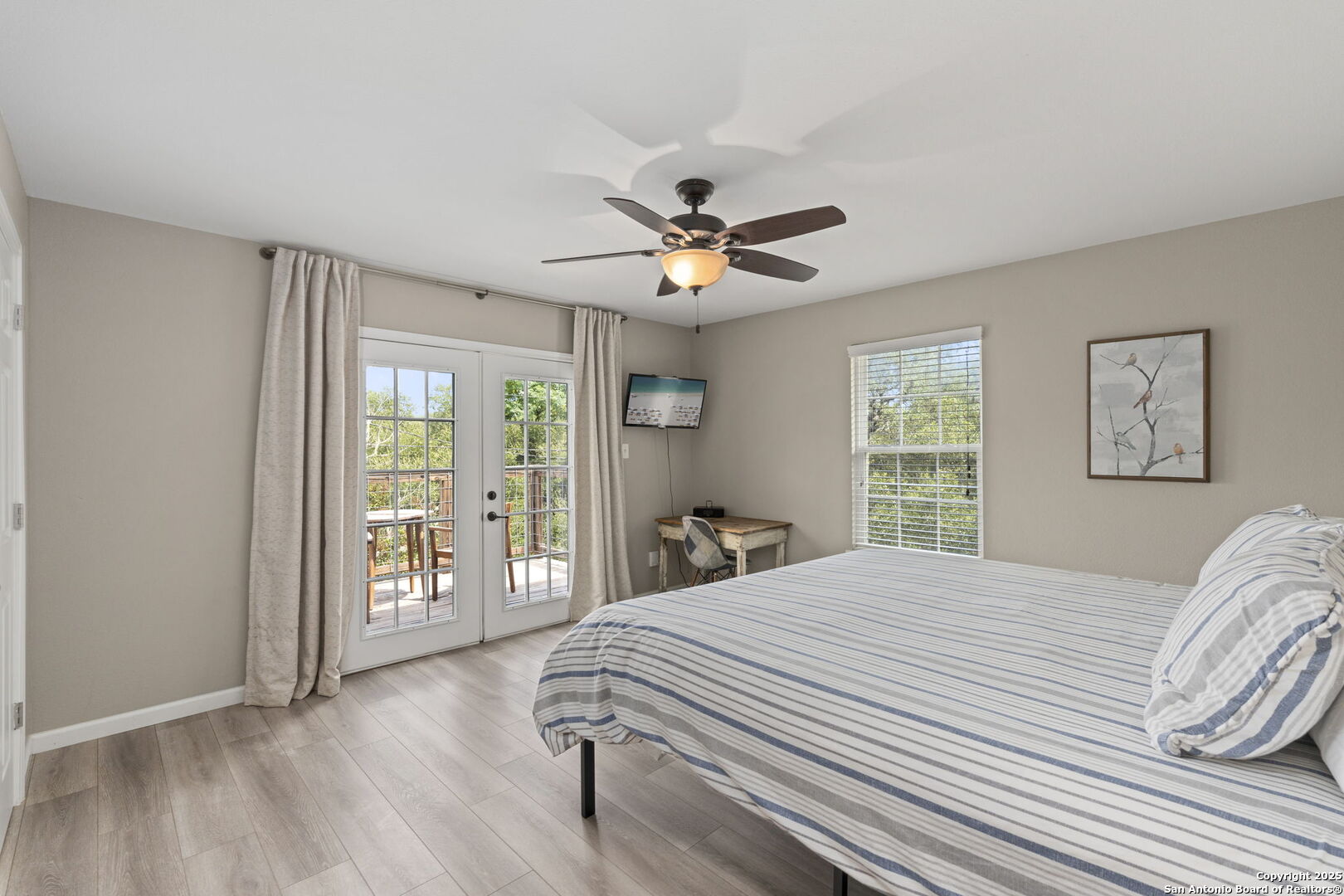 1265 Comanche Path Bandera TX 78003