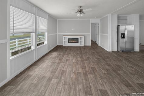 5161 County Road 302 Floresville TX 78114