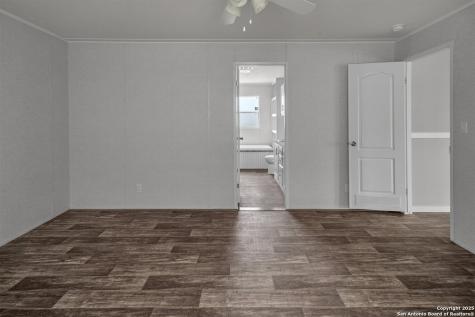 5161 County Road 302 Floresville TX 78114
