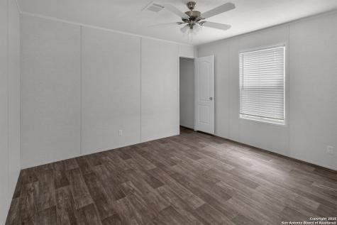 5161 County Road 302 Floresville TX 78114