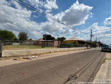 201 Vidaurri Avenue Laredo TX 78040
