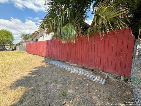 201 Vidaurri Avenue Laredo TX 78040