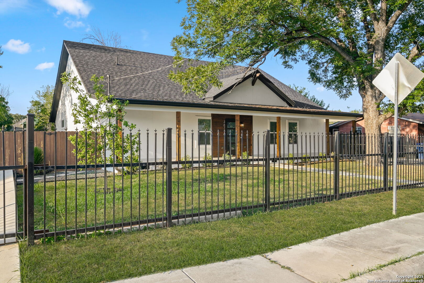 367 Rosebud San Antonio TX 78221