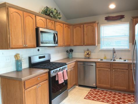8511 Snakeweed Drive Converse TX 78109