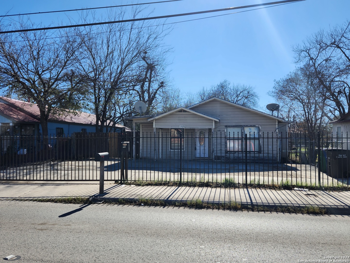 1420 W Southcross Boulevard San Antonio TX 78211