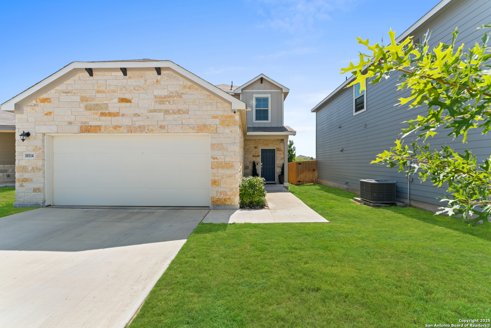 10114 Tierra Roja San Antonio TX 78224