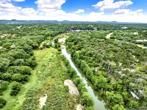 3363 English Crossing Bandera TX 78003