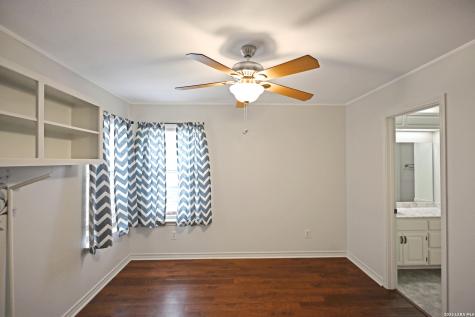 125 Red Oak Trail Marion TX 78124