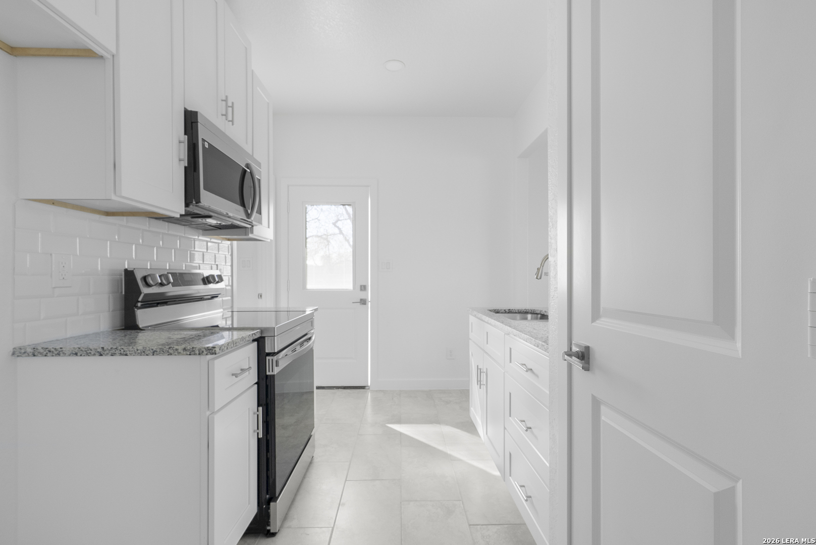 804 Peach Jourdanton TX 78026