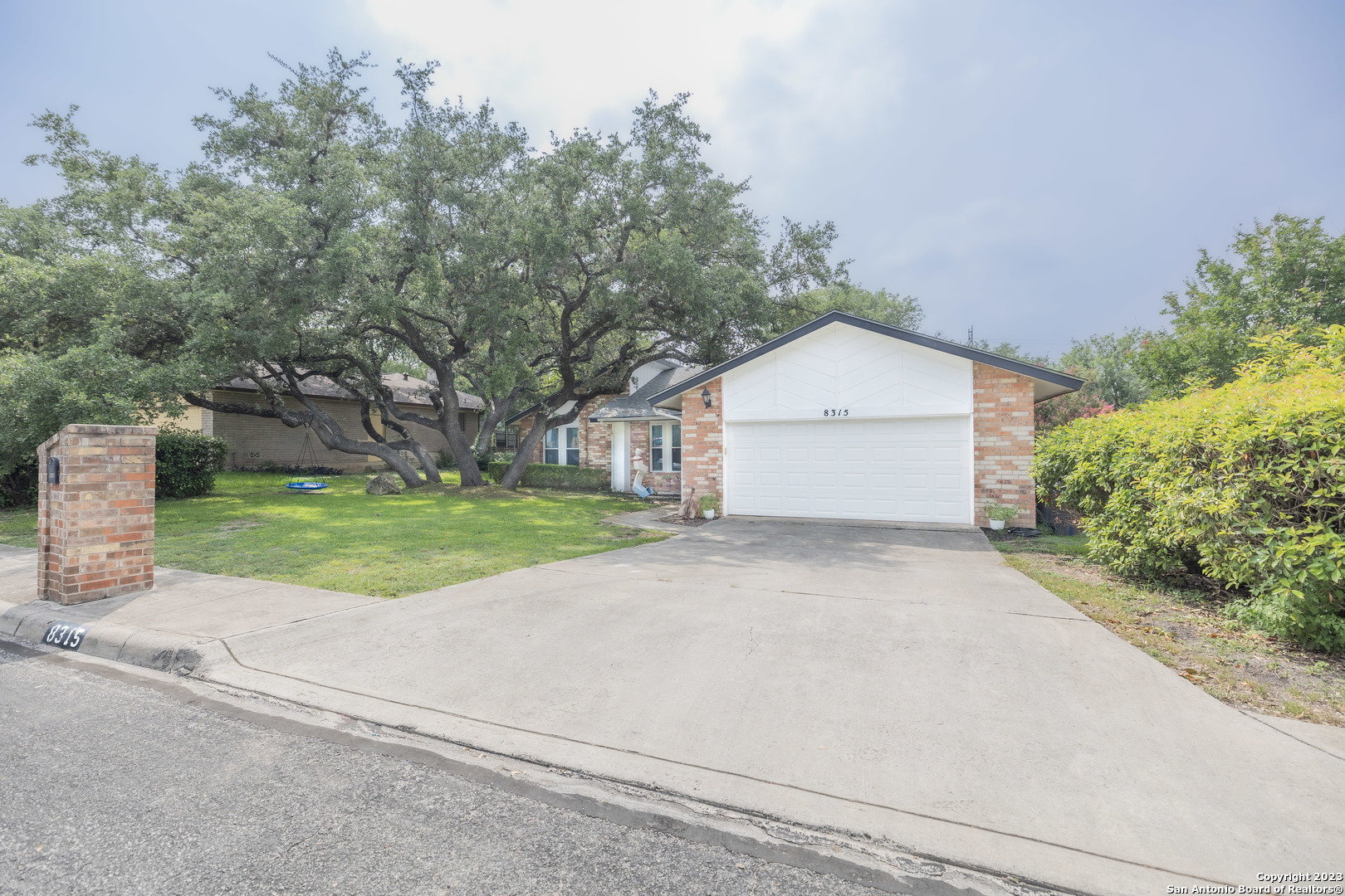 8315 Shallow Creek Drive San Antonio TX 78251