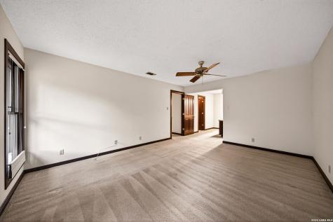13515 Hollow View Street San Antonio TX 78232