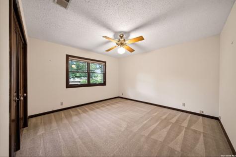 13515 Hollow View Street San Antonio TX 78232