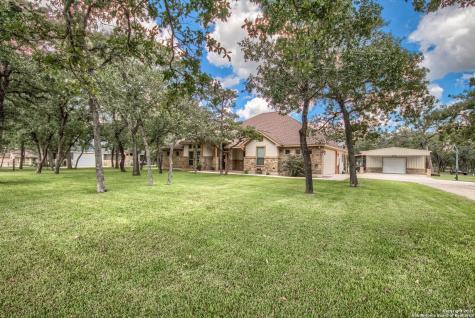 225 Sendera Crossing La Vernia TX 78121