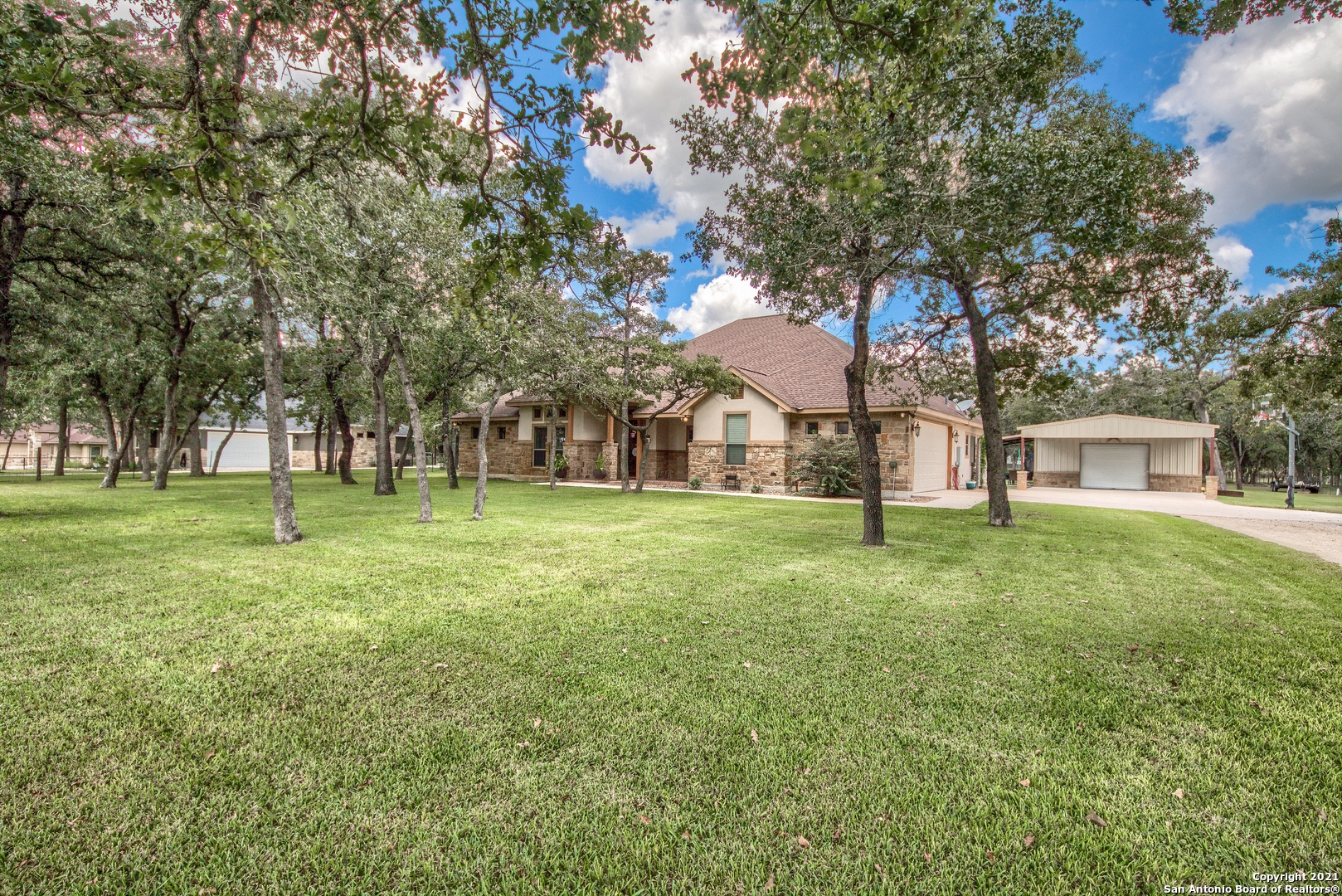 225 Sendera Crossing La Vernia TX 78121
