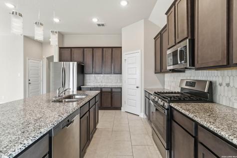 13126 Lattigo Bend San Antonio TX 78245