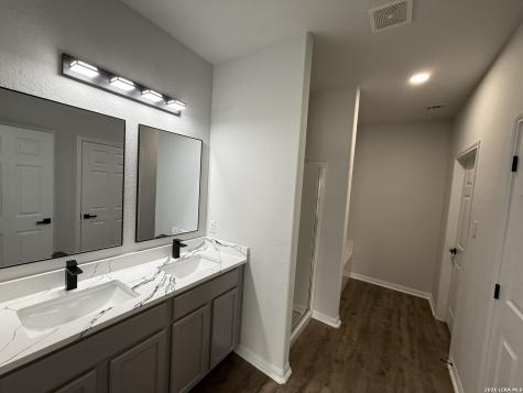 3431 Foster San Antonio TX 78222