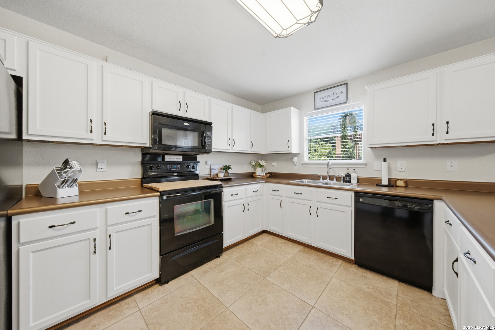 409 Donalan Drive Converse TX 78109