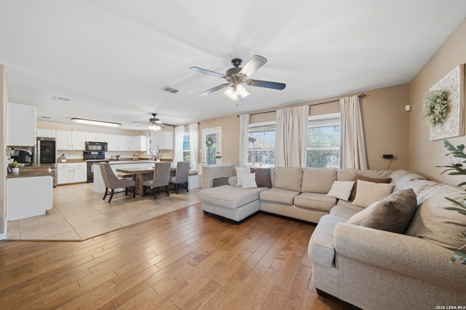 409 Donalan Drive Converse TX 78109