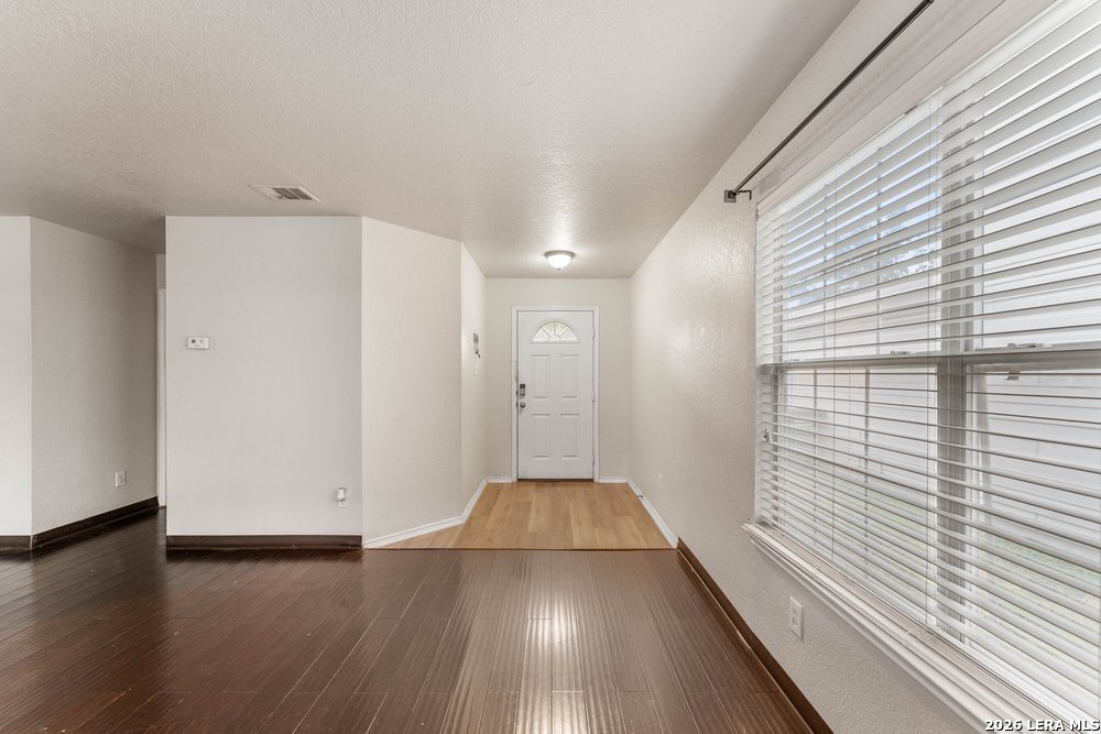 5423 Spring Walk San Antonio TX 78247