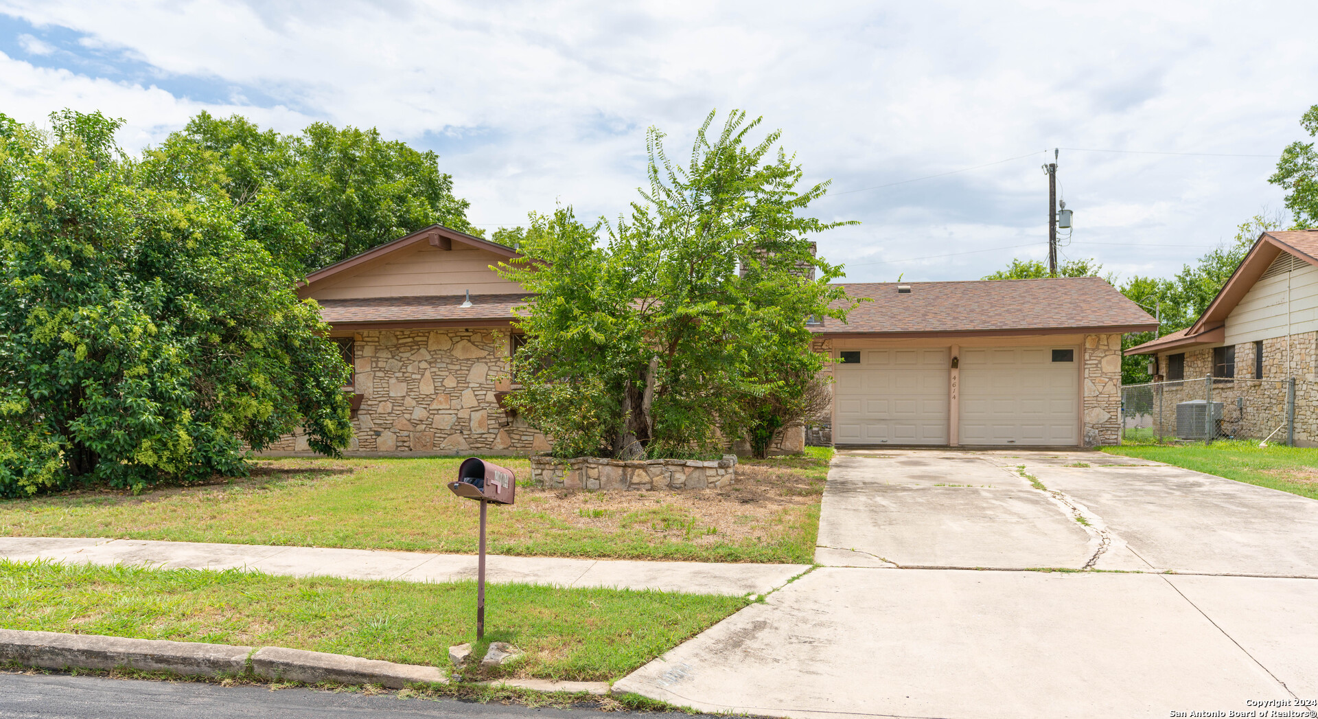 4614 Lock Lomond Lane San Antonio TX 78220