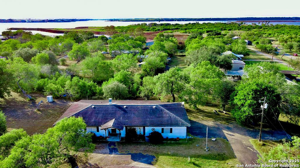 102 Holman Lake City TX 78368