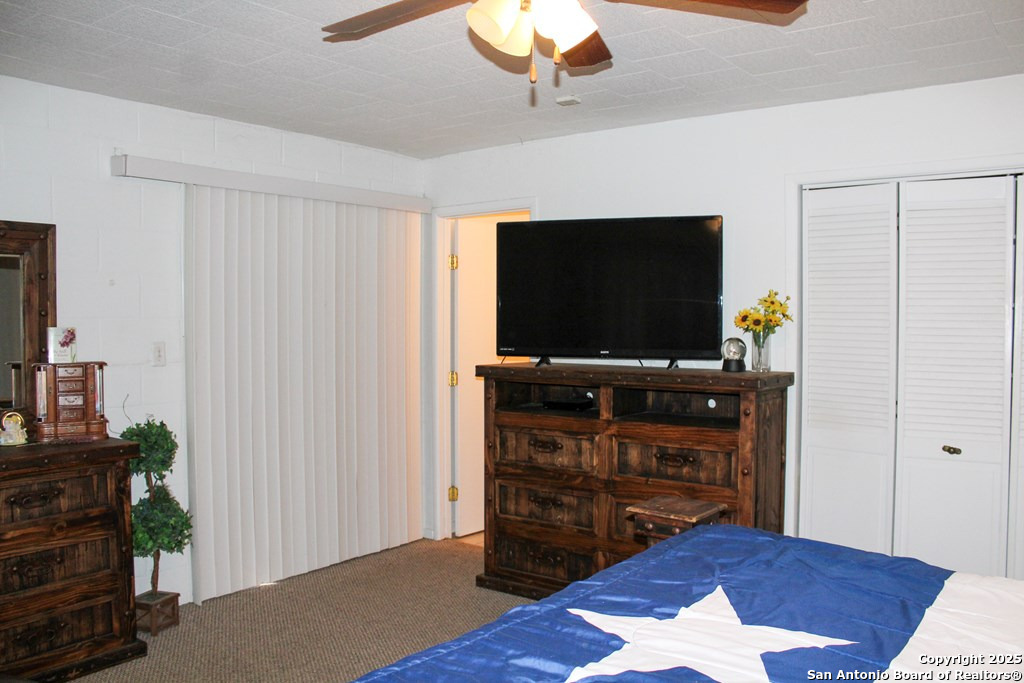 102 Holman Lake City TX 78368