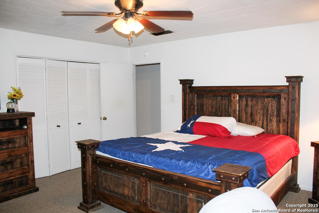 102 Holman Lake City TX 78368