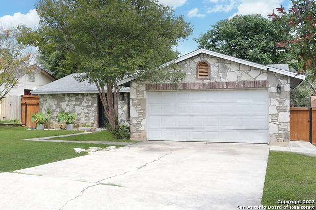 826 Robinair Drive San Antonio TX 78245