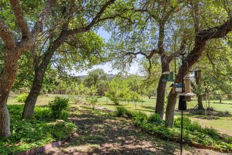 7855 Middle Creek Road Blanco TX 78606