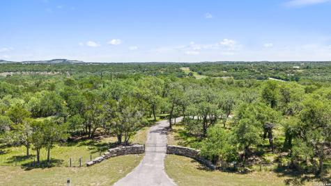 7855 Middle Creek Road Blanco TX 78606