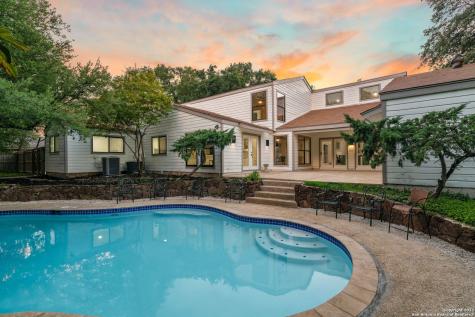 327 Woodway Forest Drive San Antonio TX 78216