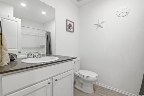 4714 Southton Bed San Antonio TX 78223
