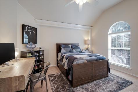 823 Peg Oak San Antonio TX 78258