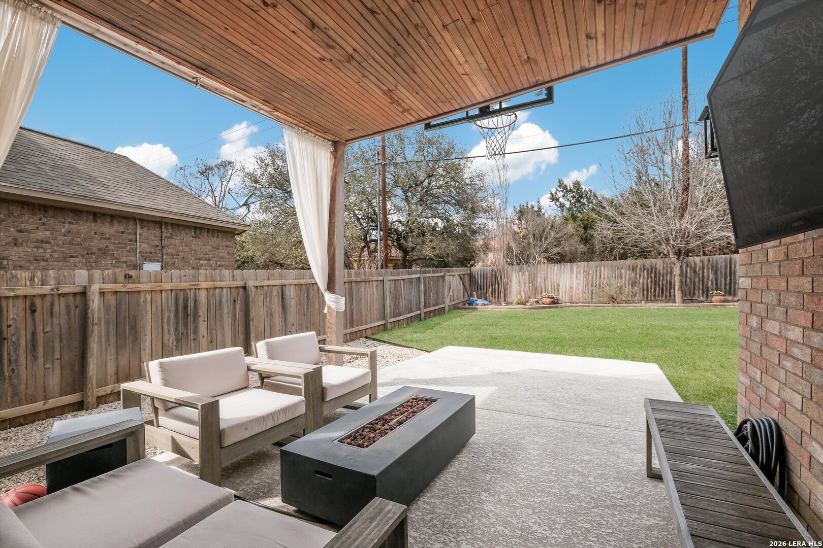 823 Peg Oak San Antonio TX 78258