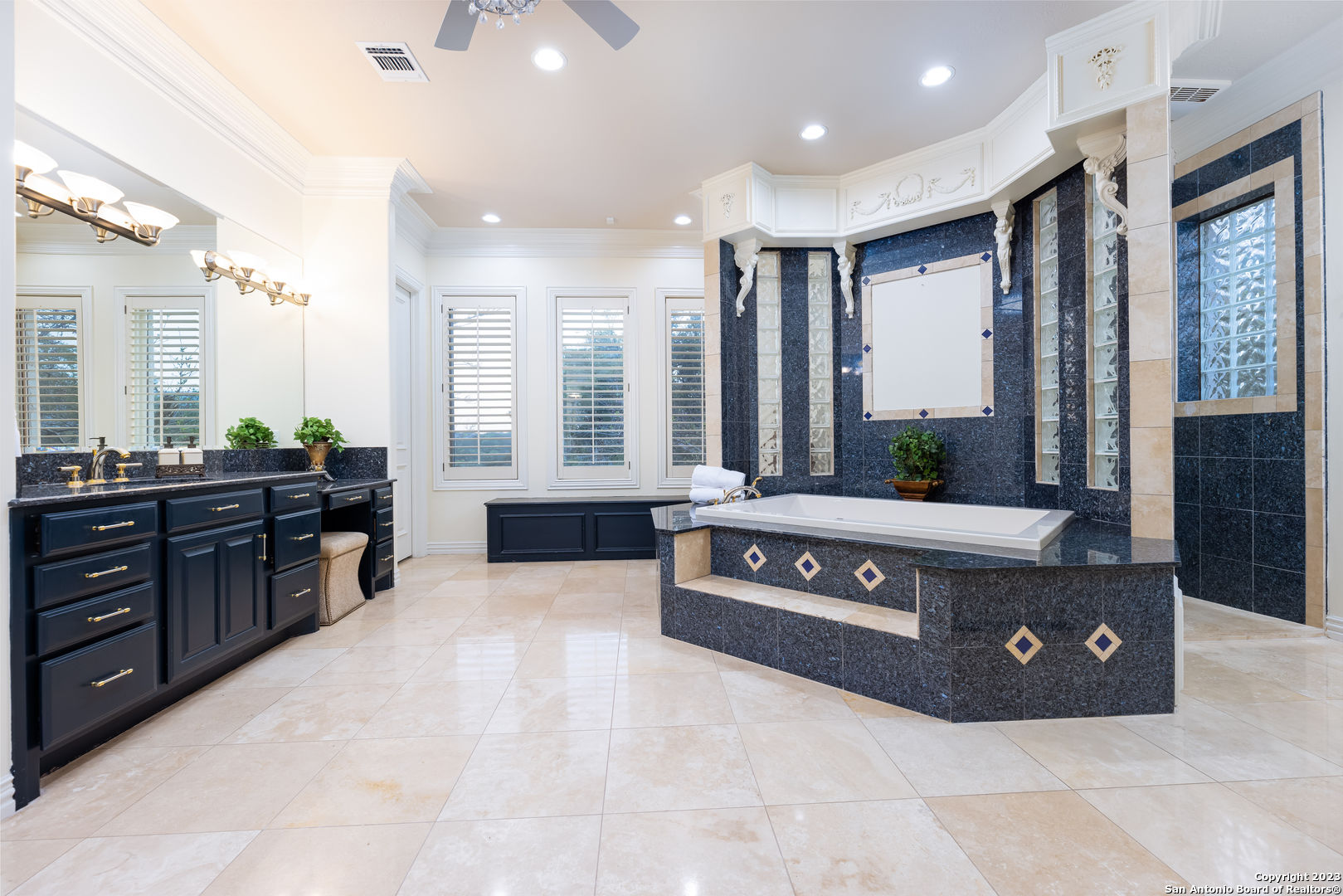 101 Hunters Cliff Boerne TX 78006