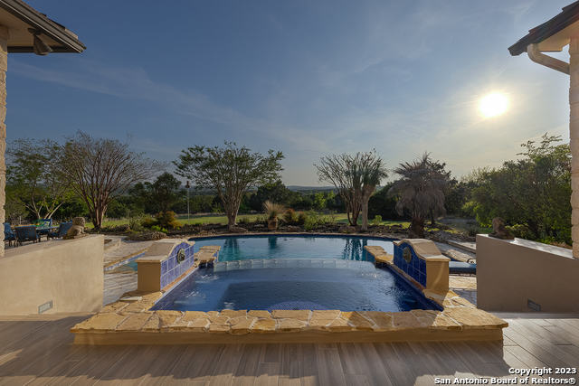 101 Hunters Cliff Boerne TX 78006