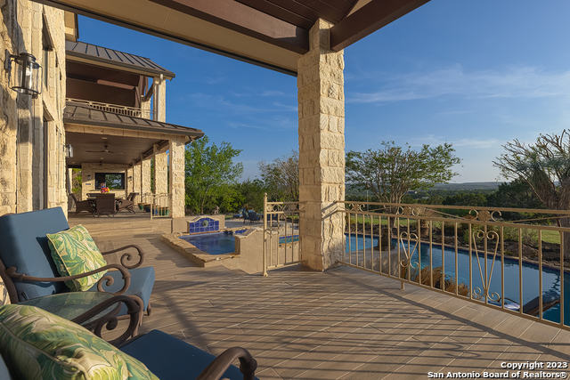 101 Hunters Cliff Boerne TX 78006