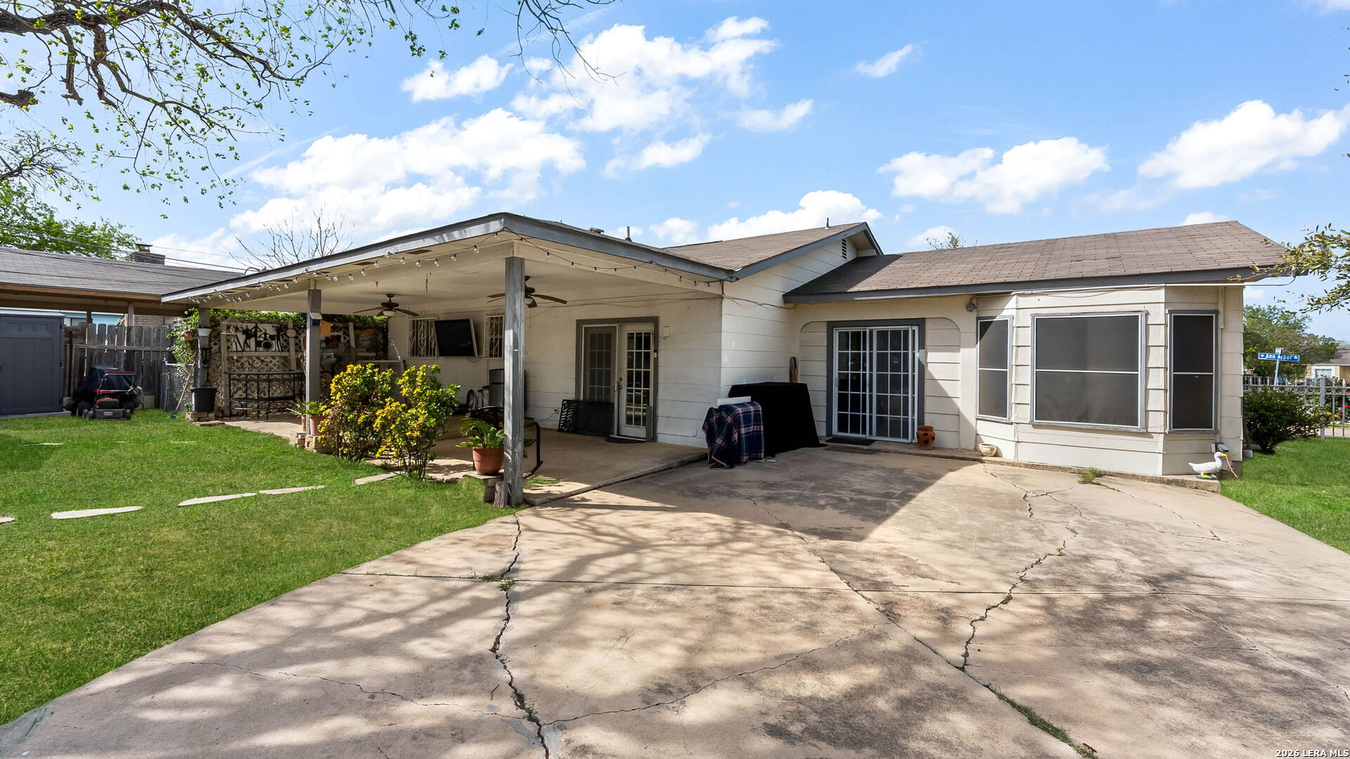 1702 Ann Arbor San Antonio TX 78224