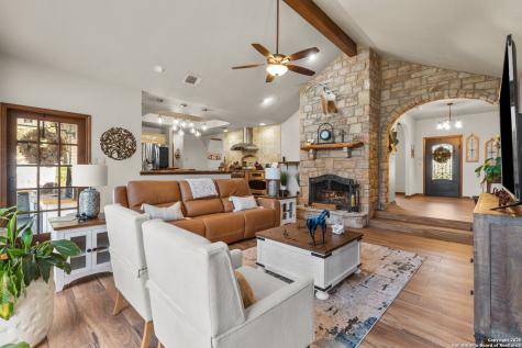 31421 Wild Oak Hill Fair Oaks Ranch TX 78015