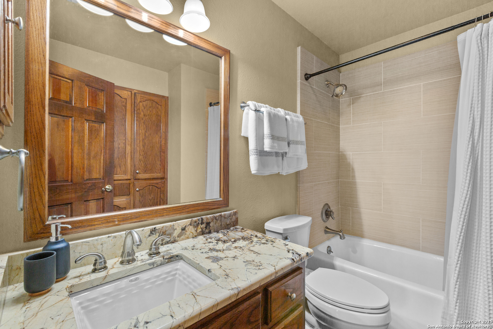 31421 Wild Oak Hill Fair Oaks Ranch TX 78015