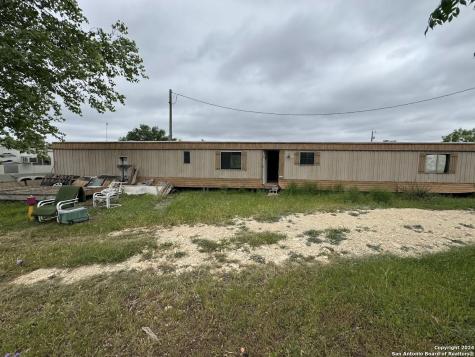 562 Siesta Drive Bandera TX 78003