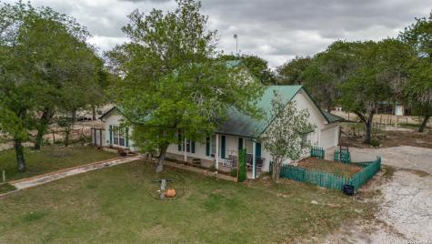 1855 Burr Oak Lane Adkins TX 78101