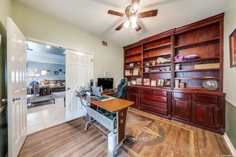 1855 Burr Oak Lane Adkins TX 78101